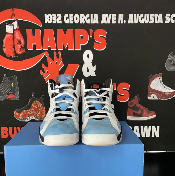 Air Jordan 6 UNC White
