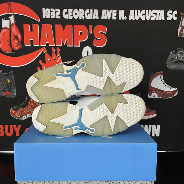 Air Jordan 6 UNC White