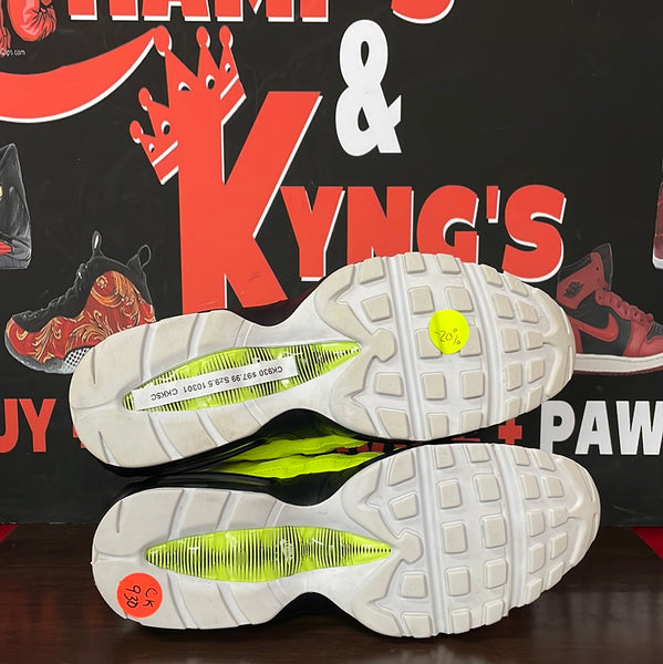 Air Max 95 “Volt Glow)