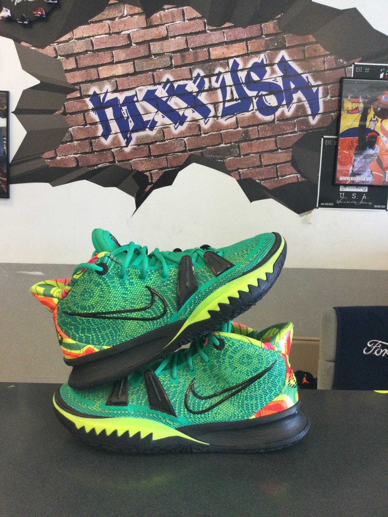 Kyrie 7 Ky-D “Weatherman”