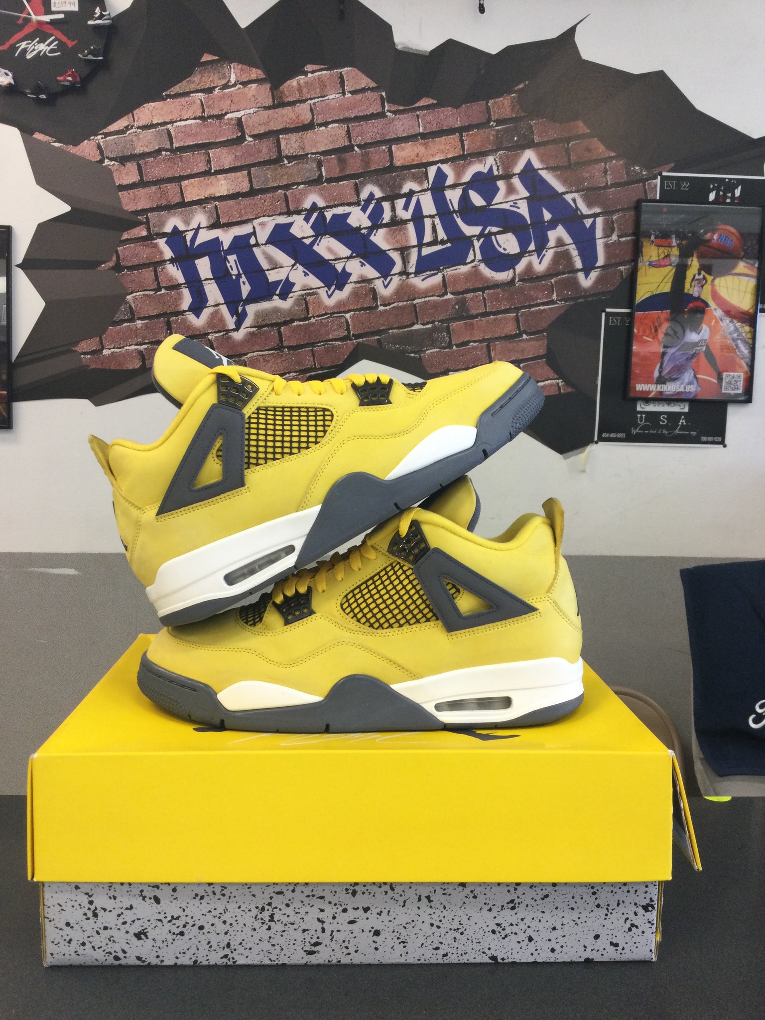 Air Jordan 4 “Lighting”#121724