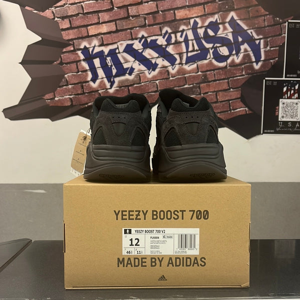 Adidas’s Yeezys 700”Vanta”#121323