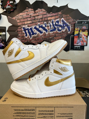 Wmns Air Jordan 1 High “Metallic Gold”#82324