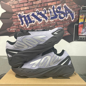 Adidas’s Yeezy 700(Geode)#31024