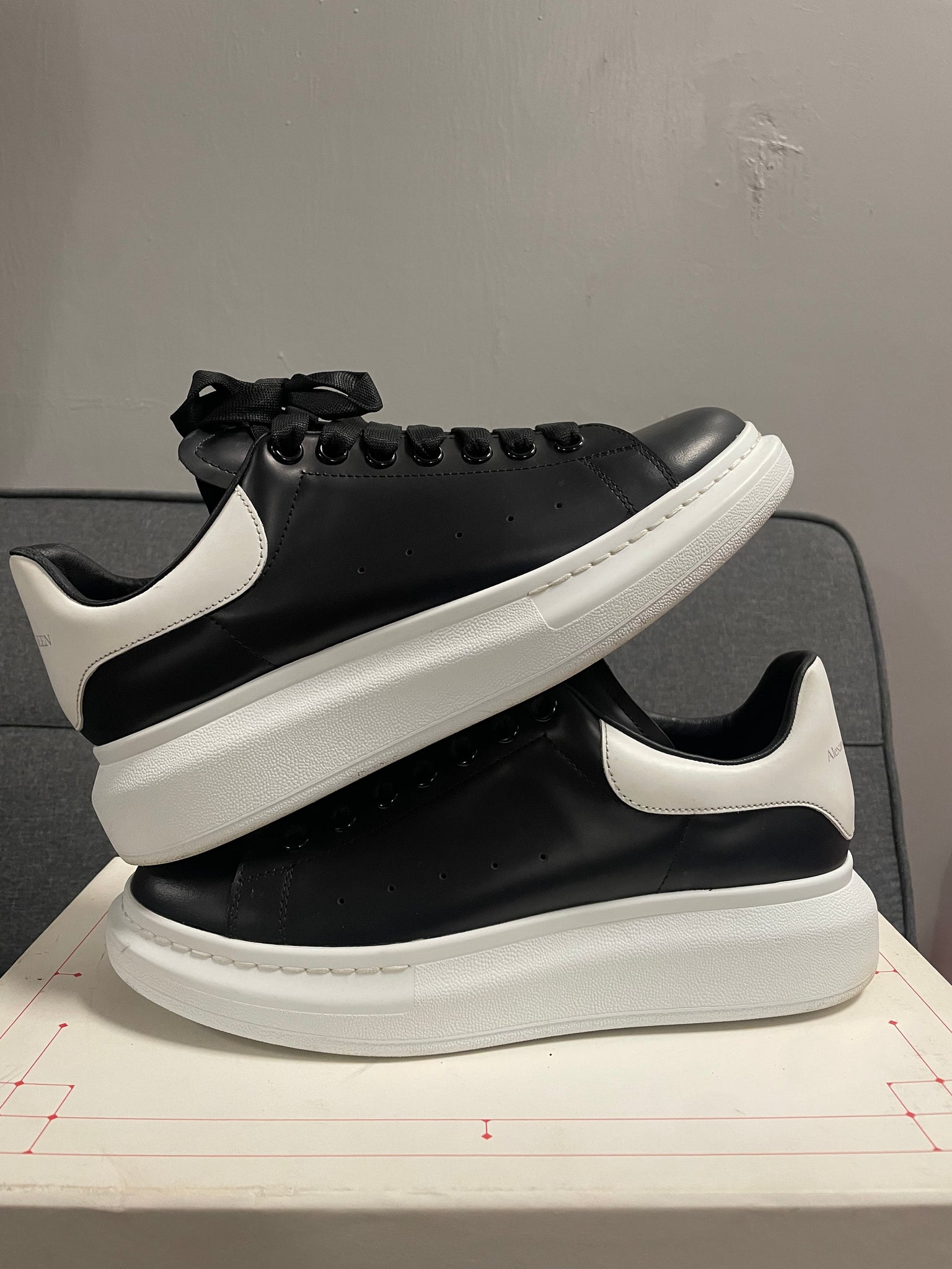 Alexander McQueens”Blk&Wht”#5825