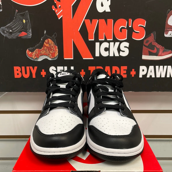 Nike Dunk Low “Panda” 12/21/22