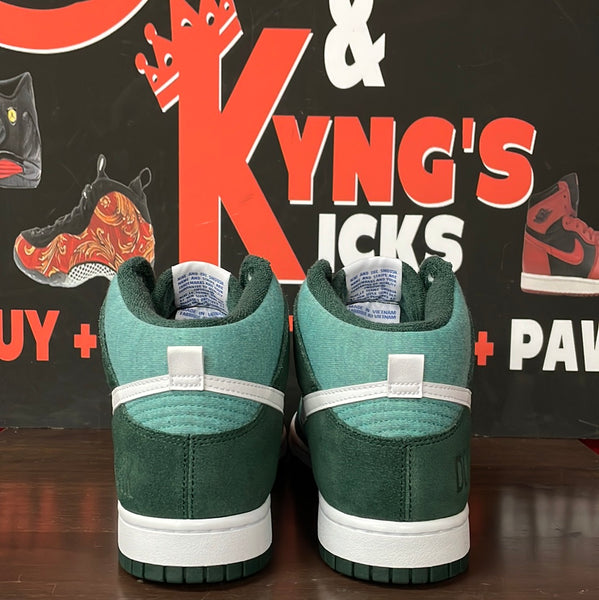 Nike Dunk Se “Athletic Club Pro Green” University 12/10/22