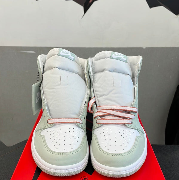 Wmns Air Jordan 1 High “Seafoam”