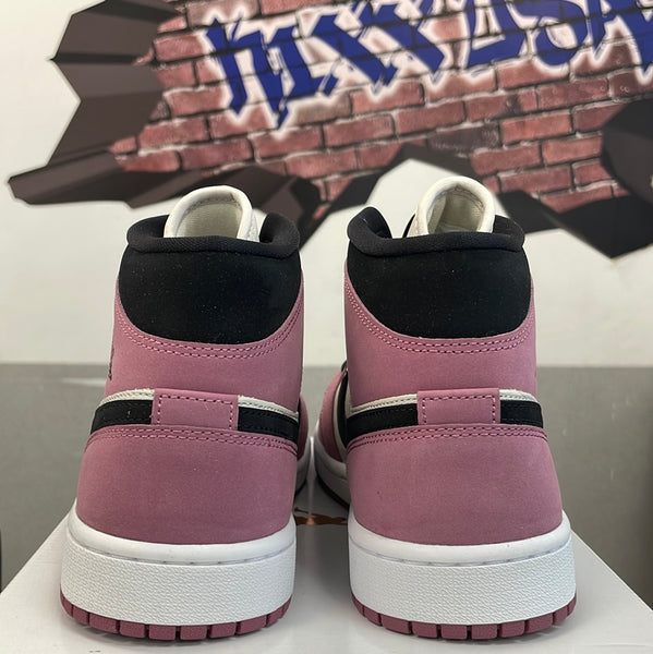 Air Jordan 1 Mid”Berry Pink”