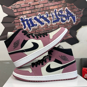 Air Jordan 1 Mid”Berry Pink”