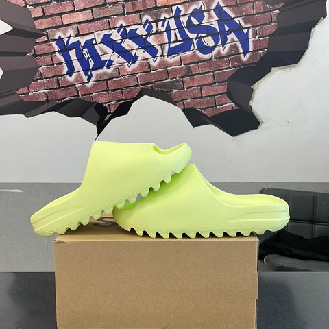 Yeezy Slide “Glow Green”3423