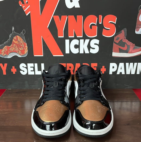 Air Jordan 1 Low “12/16/22