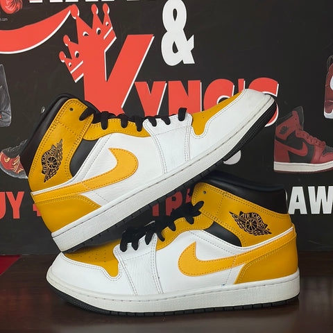 Air Jordan 1 Mid “University Gold”